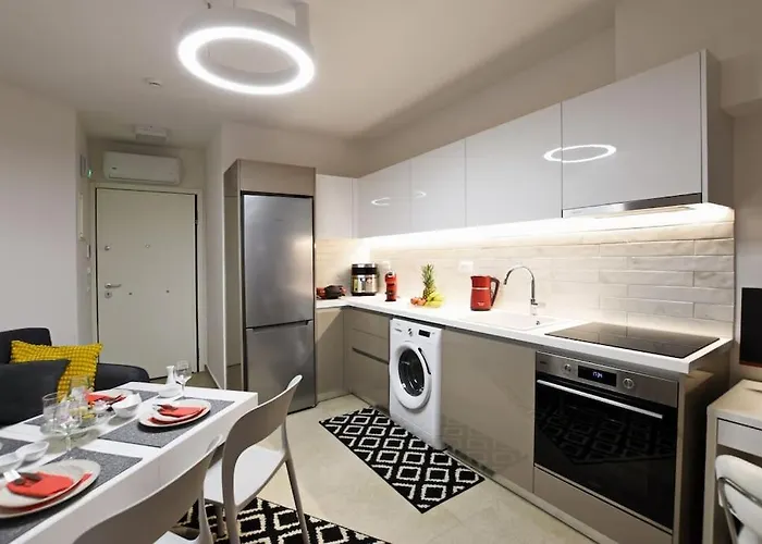 Uni Cozy Rhodes City