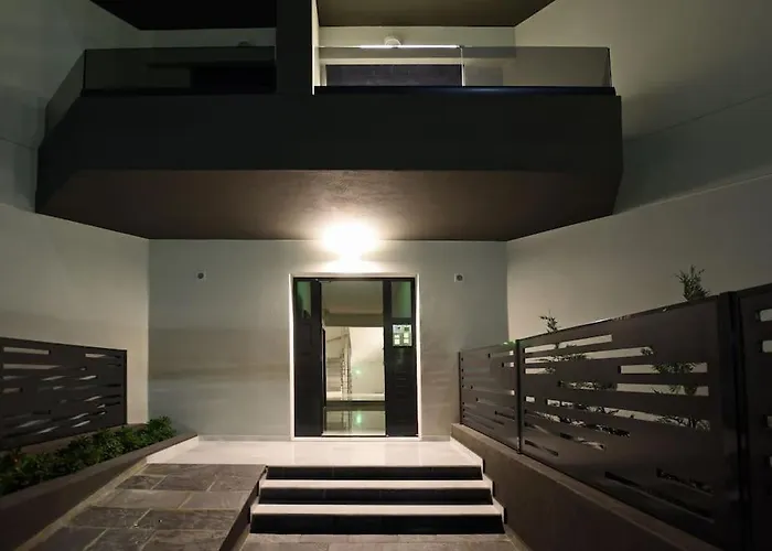 Uni Cozy * Rhodes City